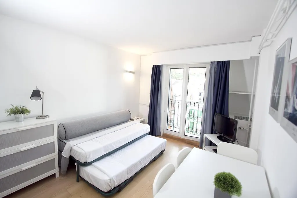 Apartamentos Sercotel Jauregui Hondarribia España